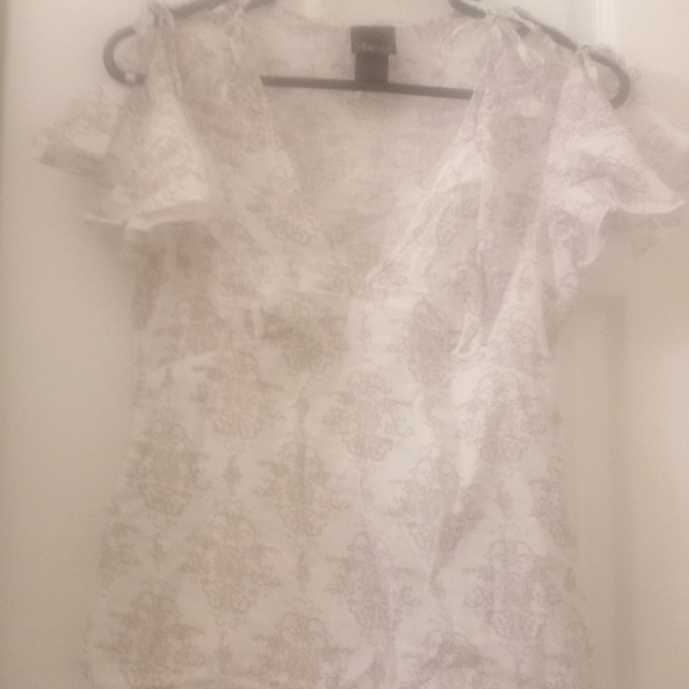 White Patterned Blouse/